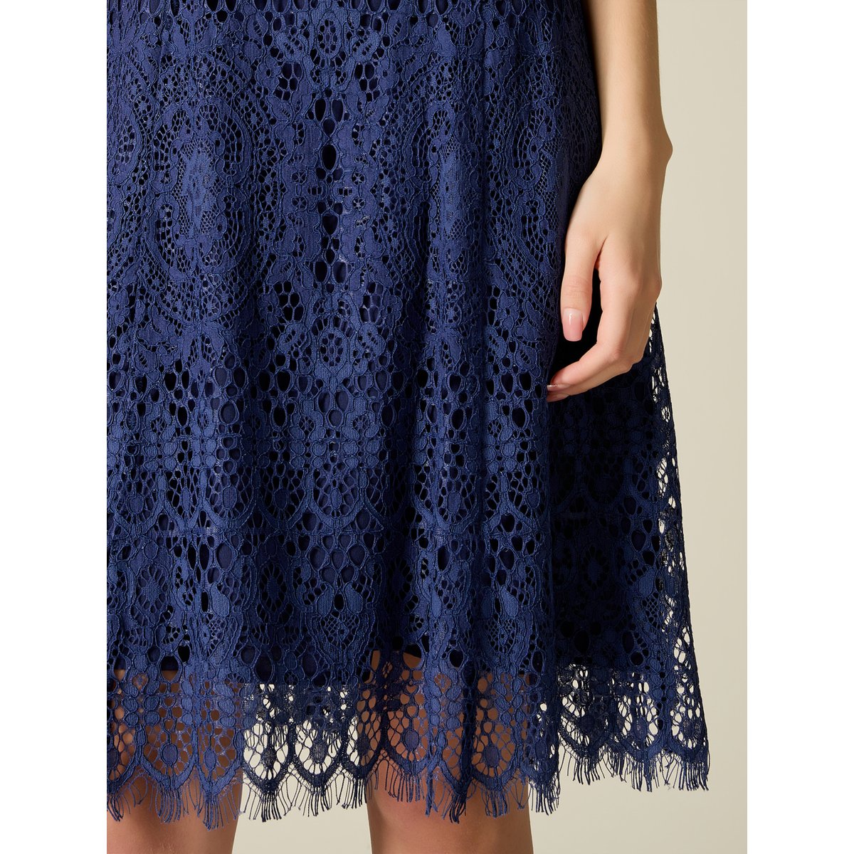 Robe avec détail bijou bleu, OLTRE