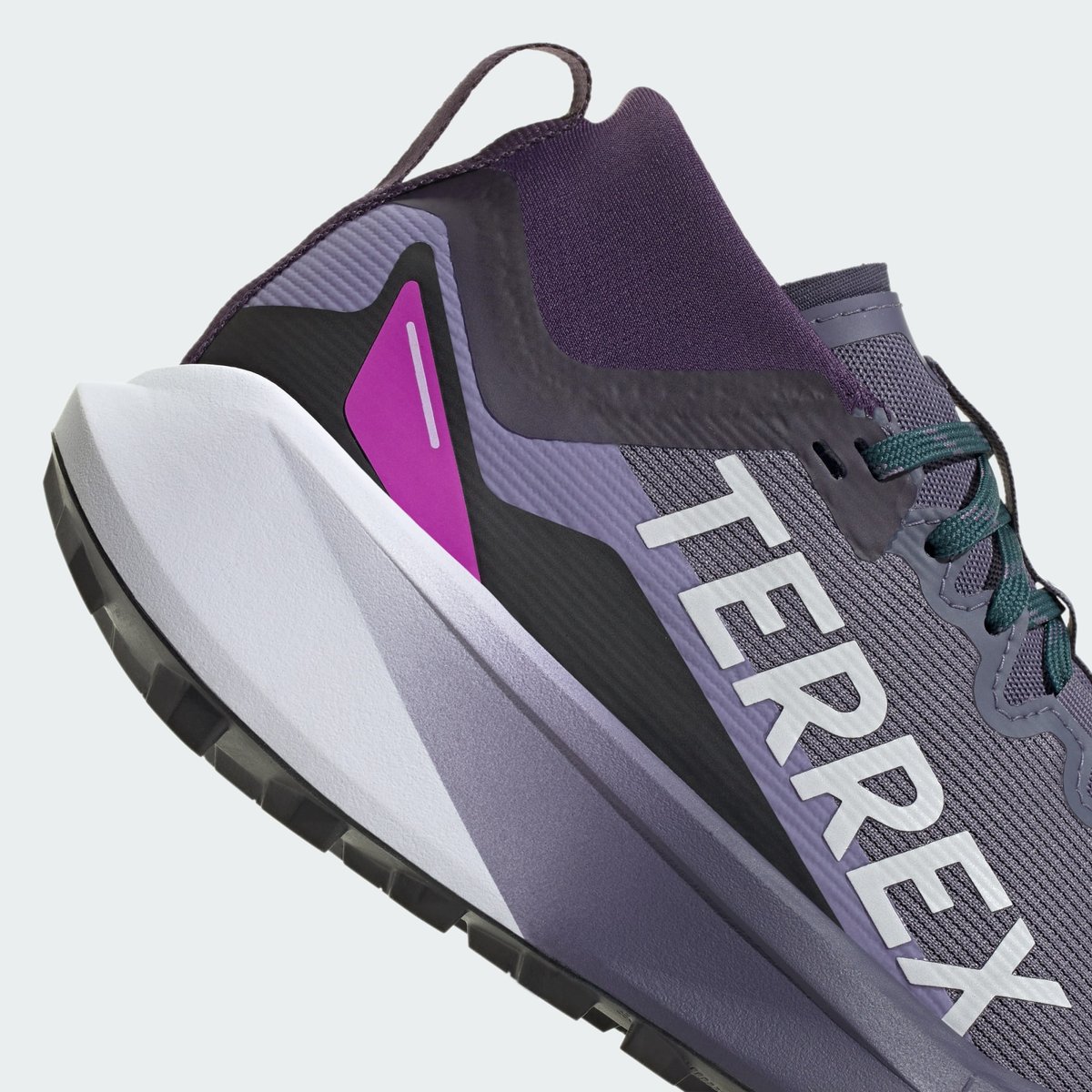Chaussure De Trail Running Terrex Agravic Gtx Chaussure De Trail Running Terrex Agravic Gtx preloved violet / cloud white / purple burst, adidas Performance
