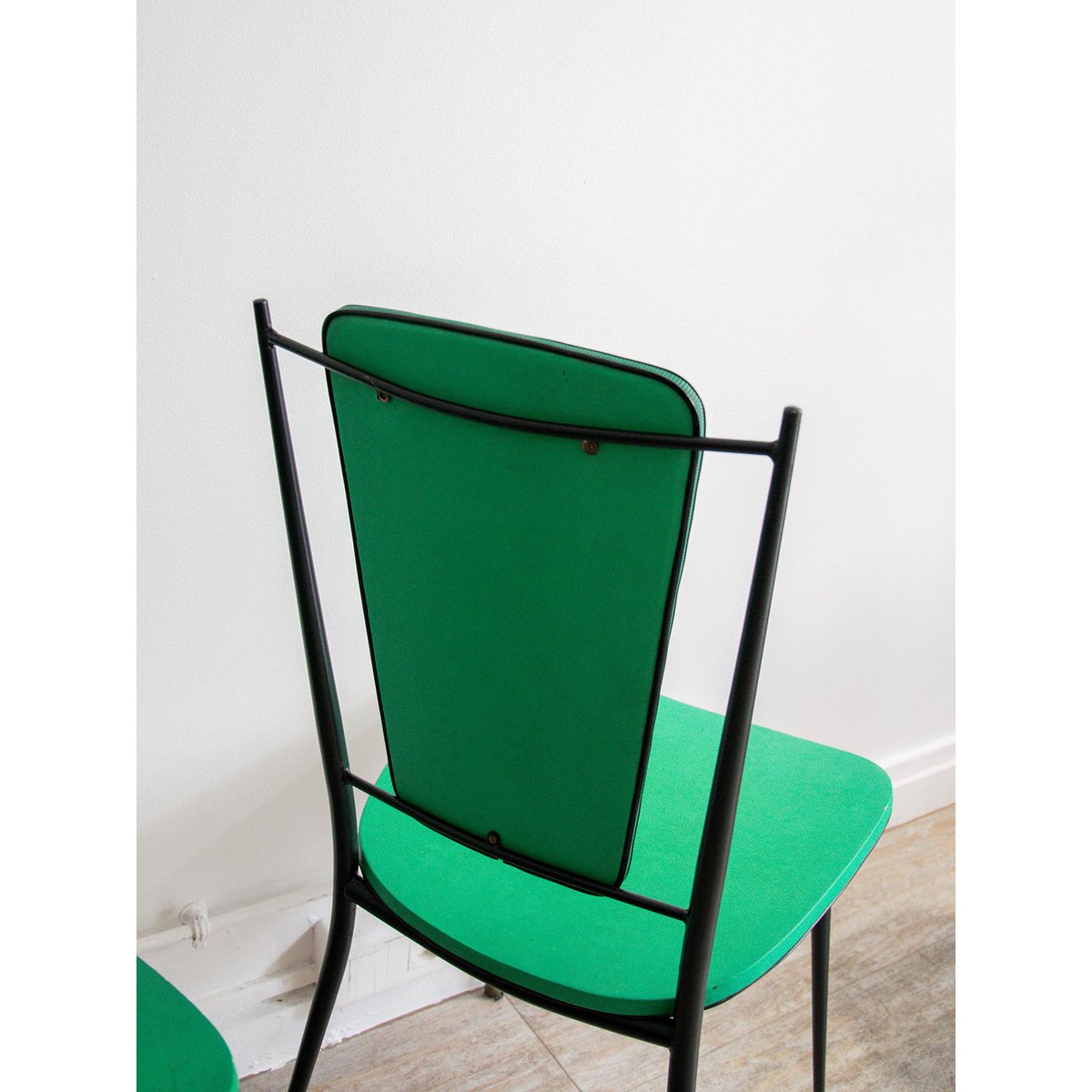 Lot de chaises vertes Diana N°284 - Bon état vert, DEBONGOUT
