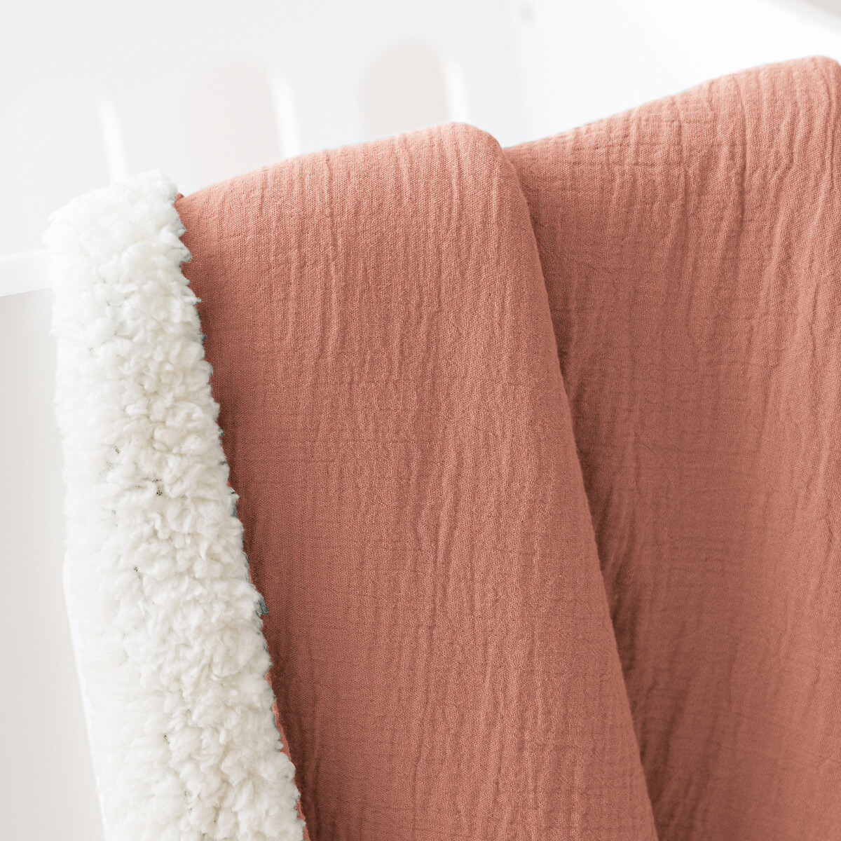 Couverture unie bébé gaze coton et sherpa Kumla terre de sienne, LA REDOUTE INTERIEURS