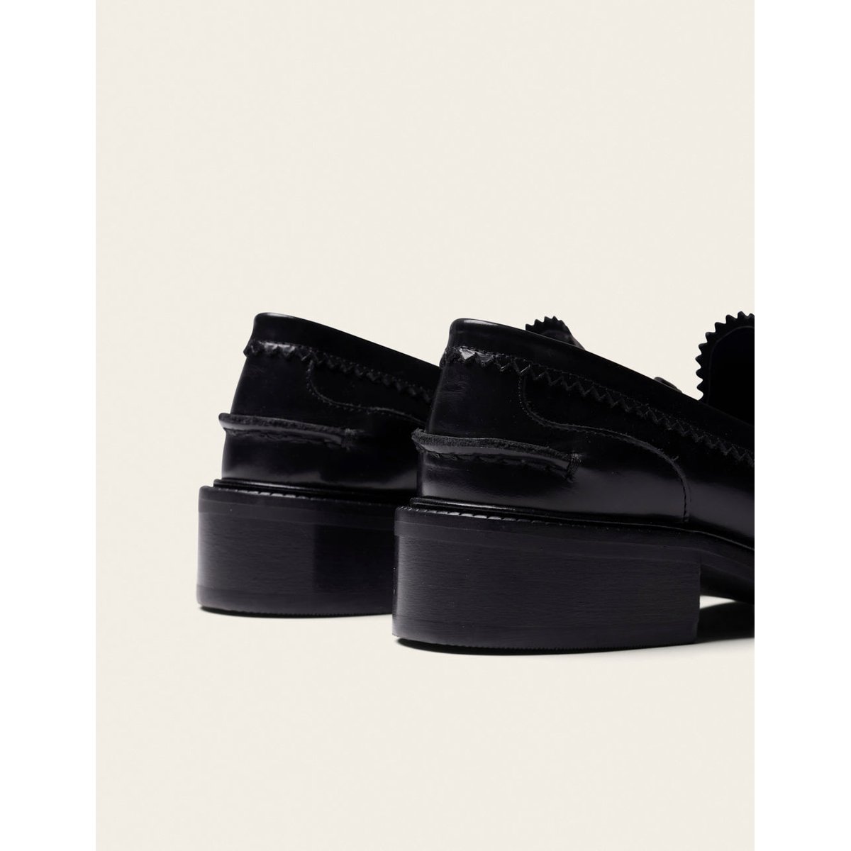 Mocassins TREA cuir box noir, ODAJE