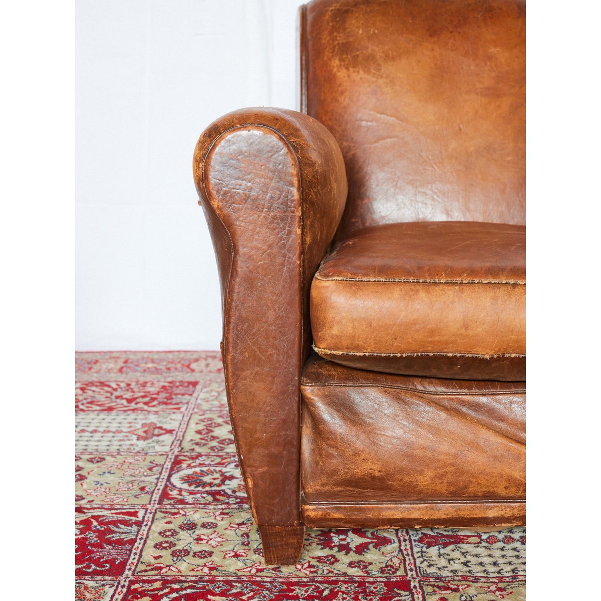 Fauteuil club en cuir Ernest N°1103 - Bon état marron, DEBONGOUT