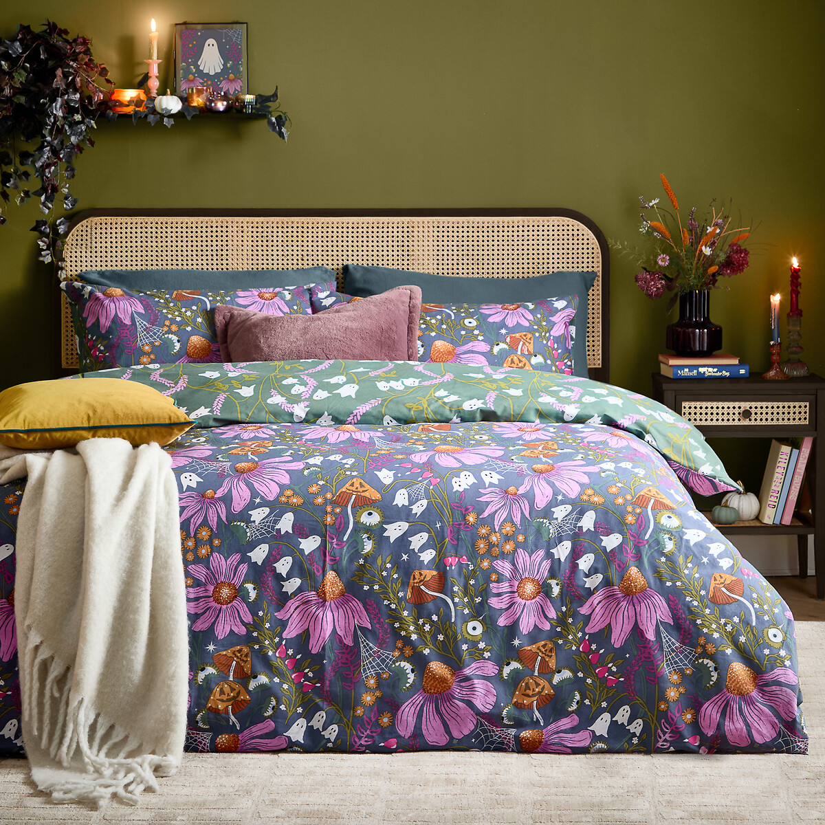 Ghoul Gardens Halloween Reversible Duvet Cover and Pillowcase Set multi-coloured, FURN.
