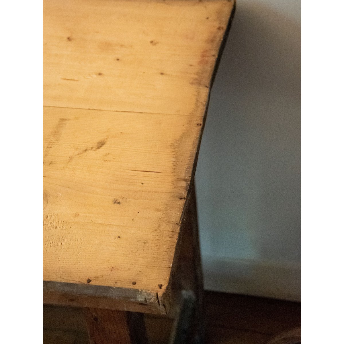 Table à manger établi Romy N°681 - Bon état bois clair, DEBONGOUT