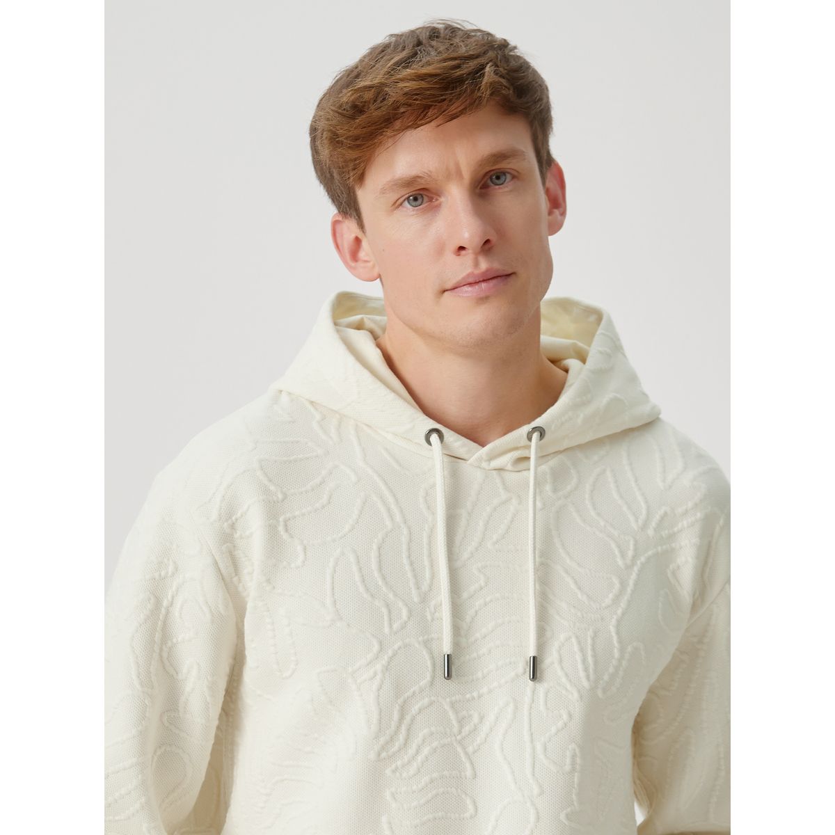 Sweat à capuche léger fleurs texturées blanc écru, NEXT