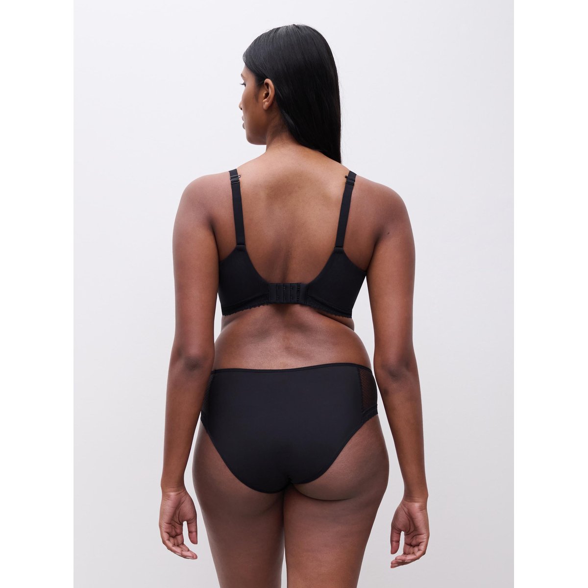 Soutien-gorge emboîtant ROMANCE noir, CHANTELLE