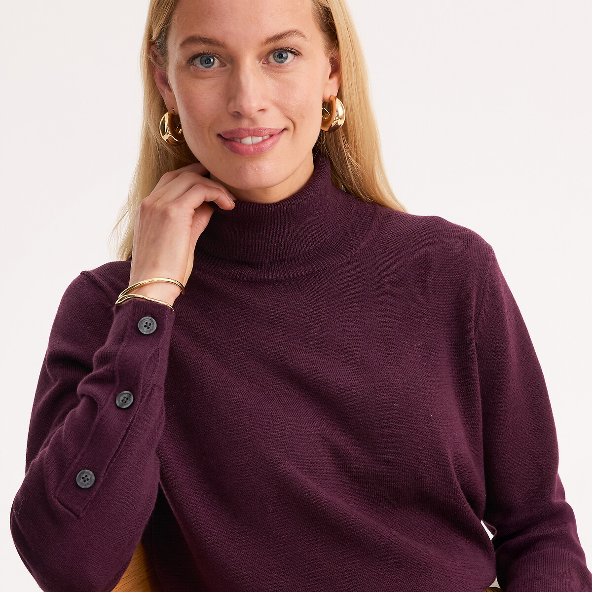 Pull col roulé en fine maille, laine mélangée prune foncé, ANNE WEYBURN