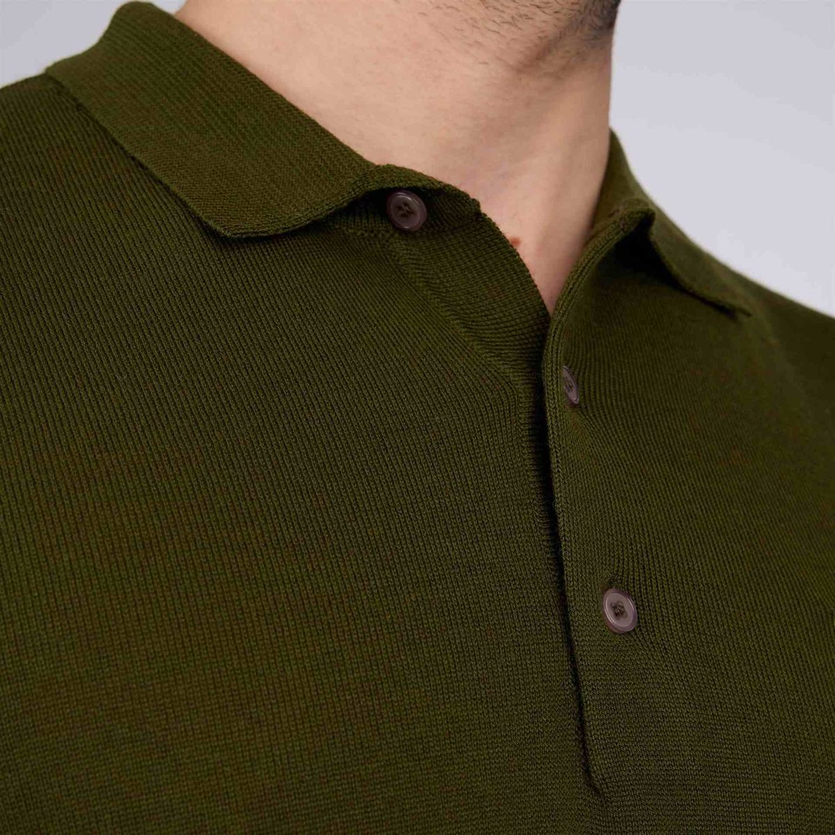 Pull carlos kaki, MISE AU GREEN