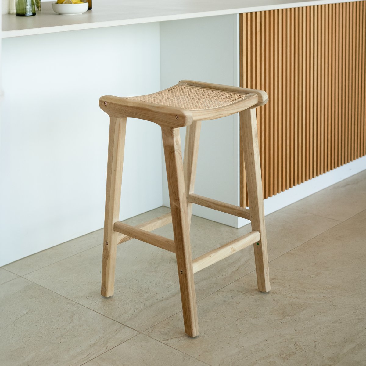 Tabouret pour îlot central 65 cm en teck et cannage - OMAHA naturel, MAISON PAVANE