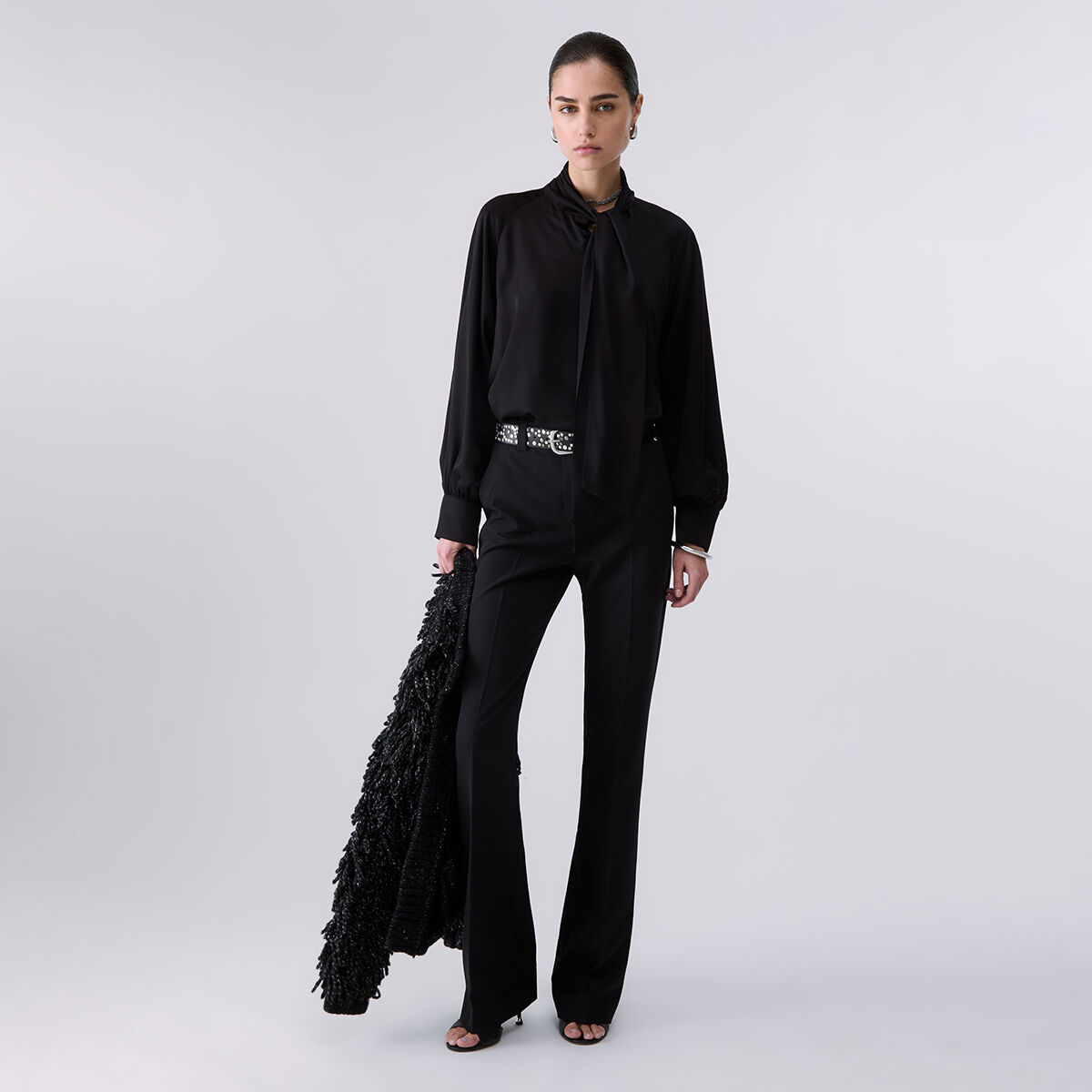 Blouse en satin avec nœud noir, LIU JO
