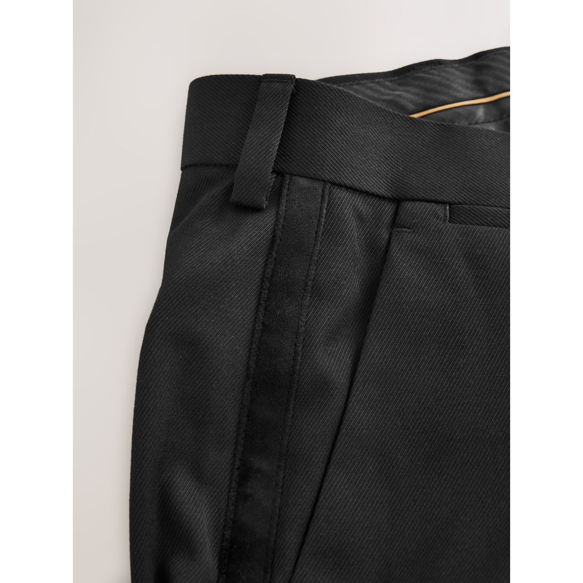 Pantalon de smoking regular à bande velours noir, NEXT