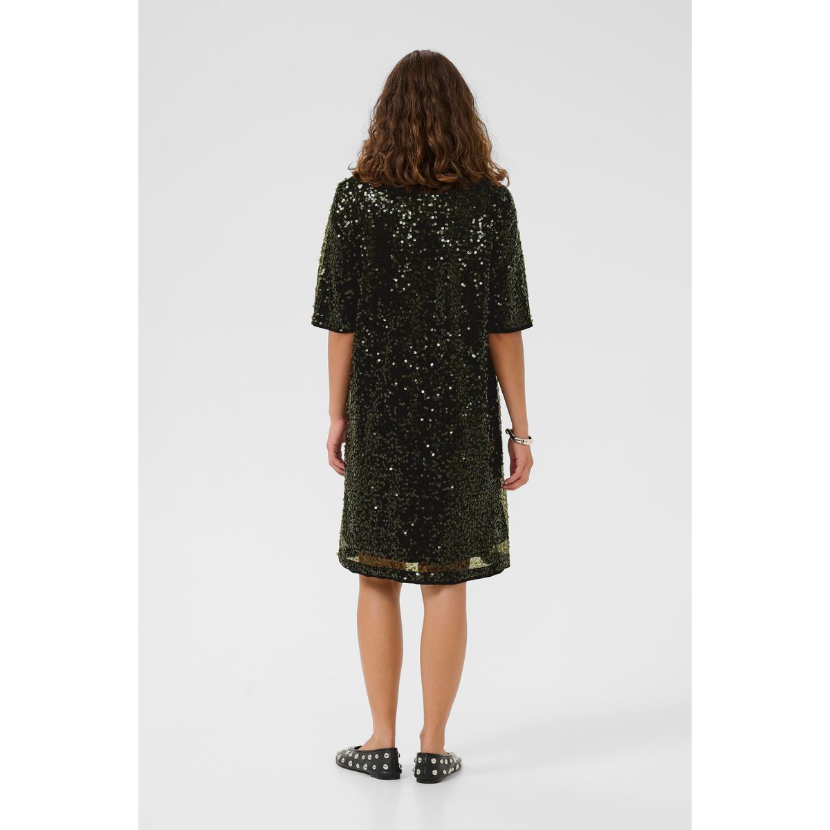 Robe vert olive night, CULTURE