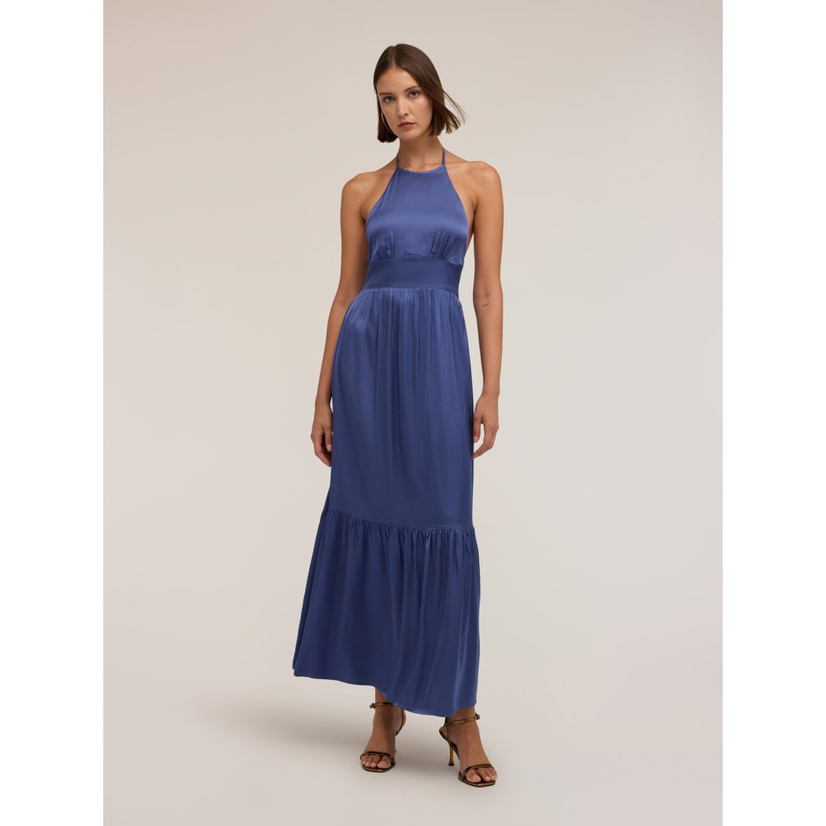 Robe longue en satin avec volant bleu, MOTIVI