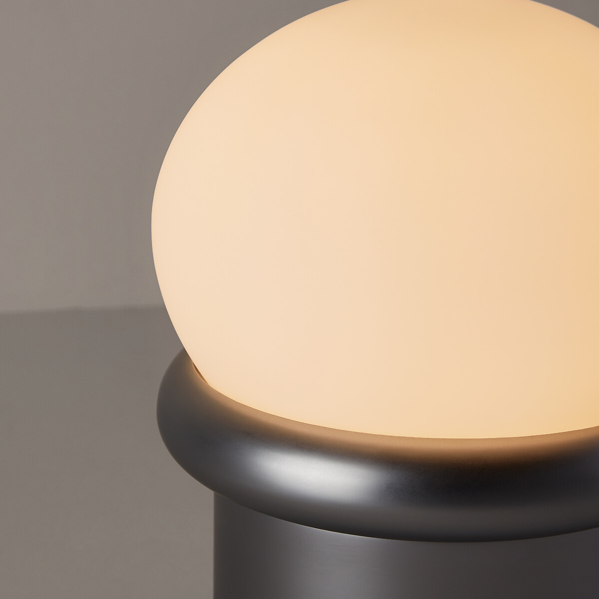 Lampe à poser en métal fer chromé et verre opalin, CALAN chrome, LA REDOUTE INTERIEURS