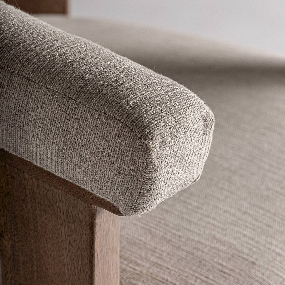 Fauteuil en bois de manguier finition mate marron bois naturel et blanc cassé, RECOLLECTION