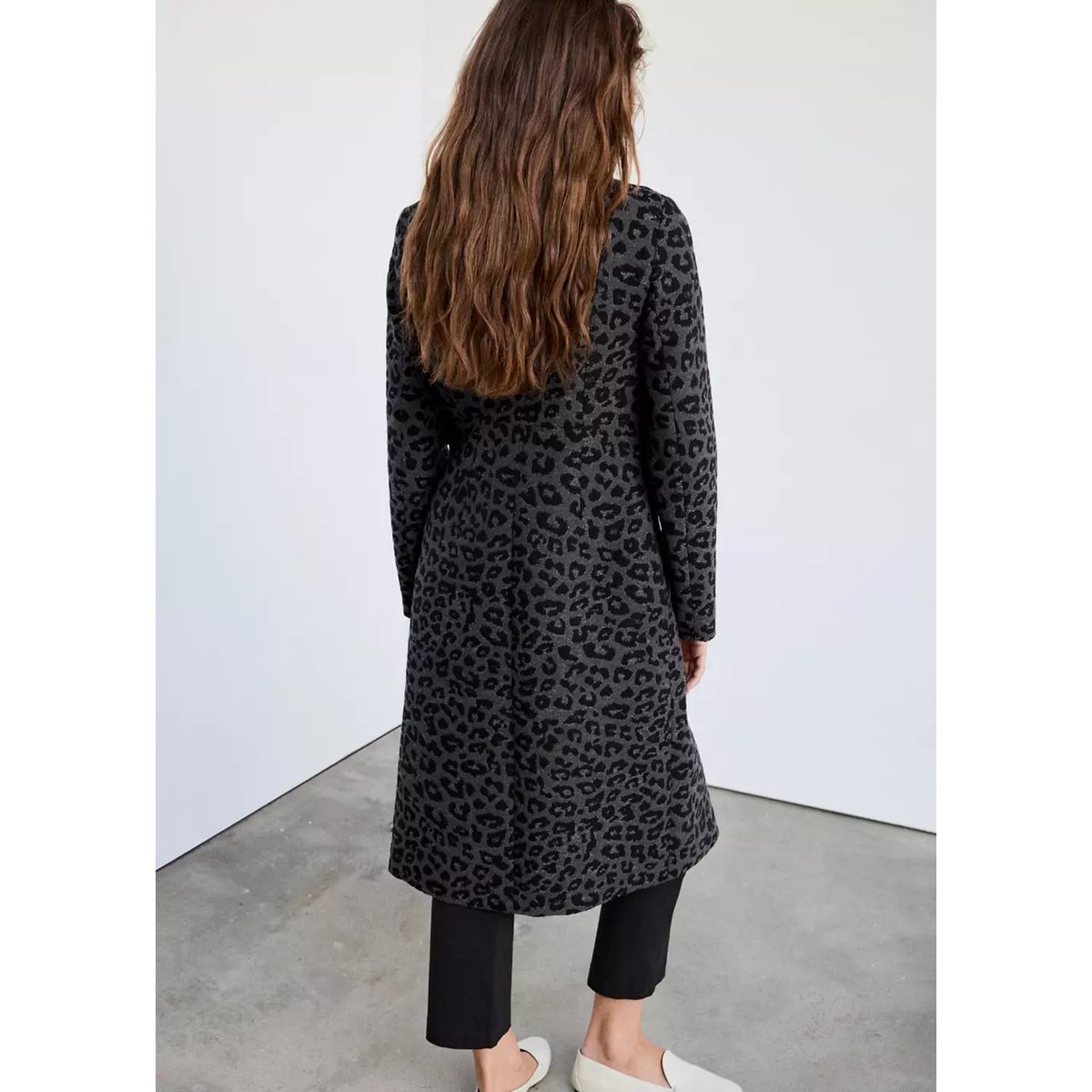 Manteau long léopard gris, MANGO