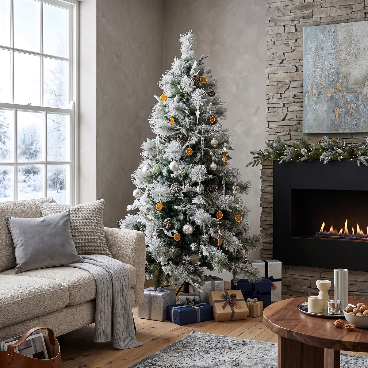 6ft Frosted Foliage Christmas Tree green, SO'HOME