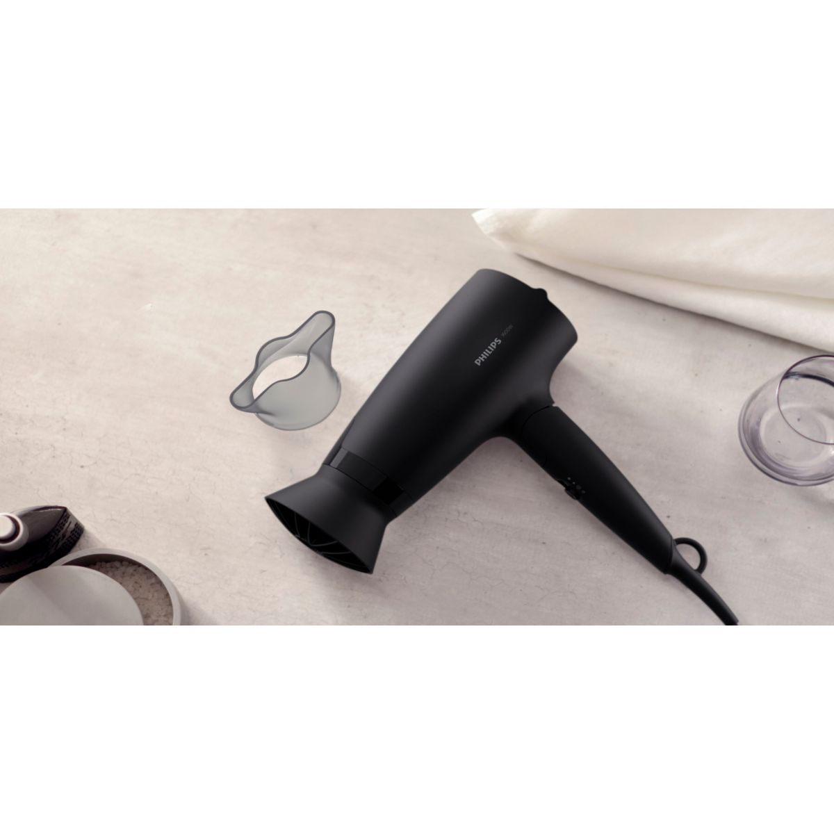 Sèche cheveux de voyage ThermoProtect 3000 BHD308/10 noir, PHILIPS