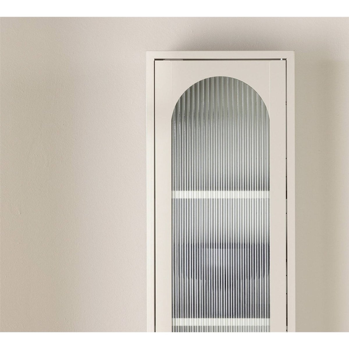 Vitrine haute en métal et verre BEQUITI beige, RECOLLECTION