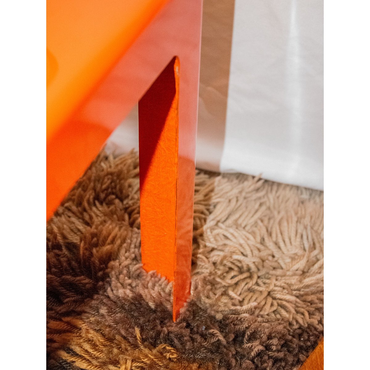 Table basse seventies en fibre de verre Donna N°768 - Bon état orange, DEBONGOUT