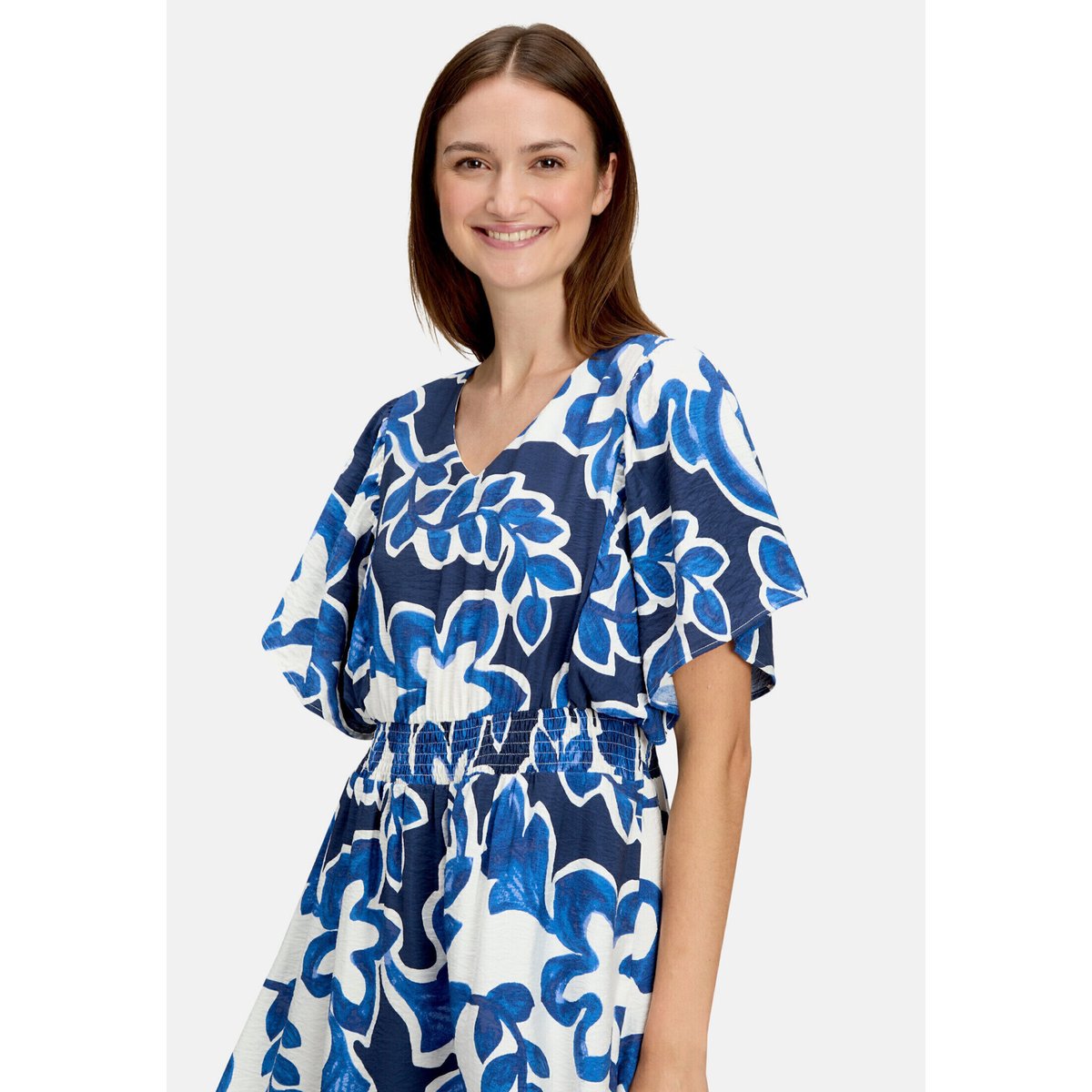 Robe d'été à imprimé à fleurs blanc/bleu, BETTY & CO