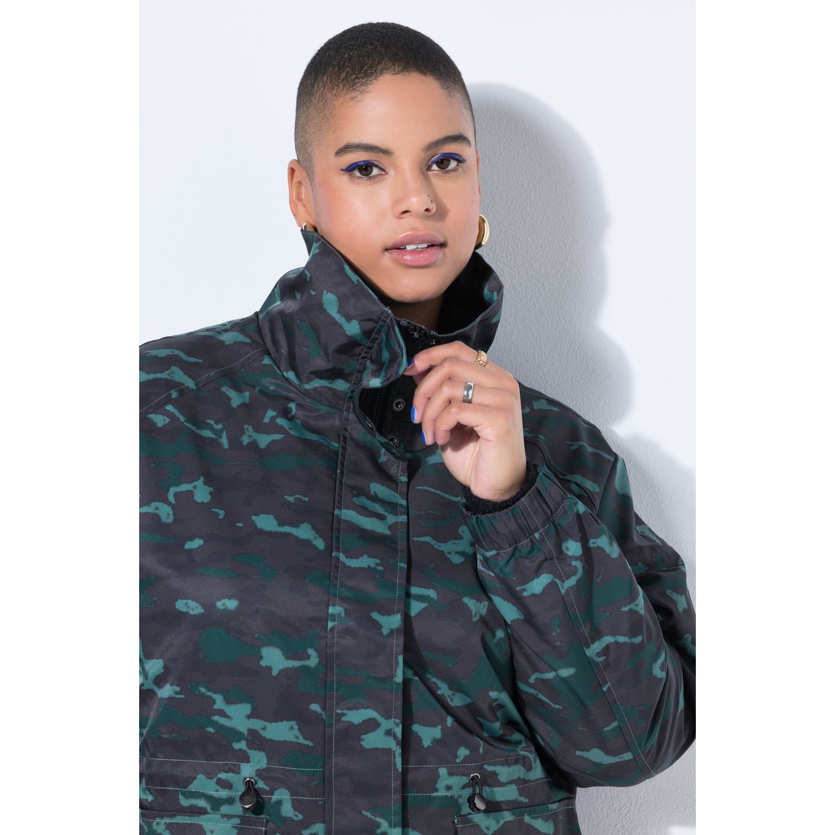 Manteau, coupe droite vert mat, STUDIO UNTOLD