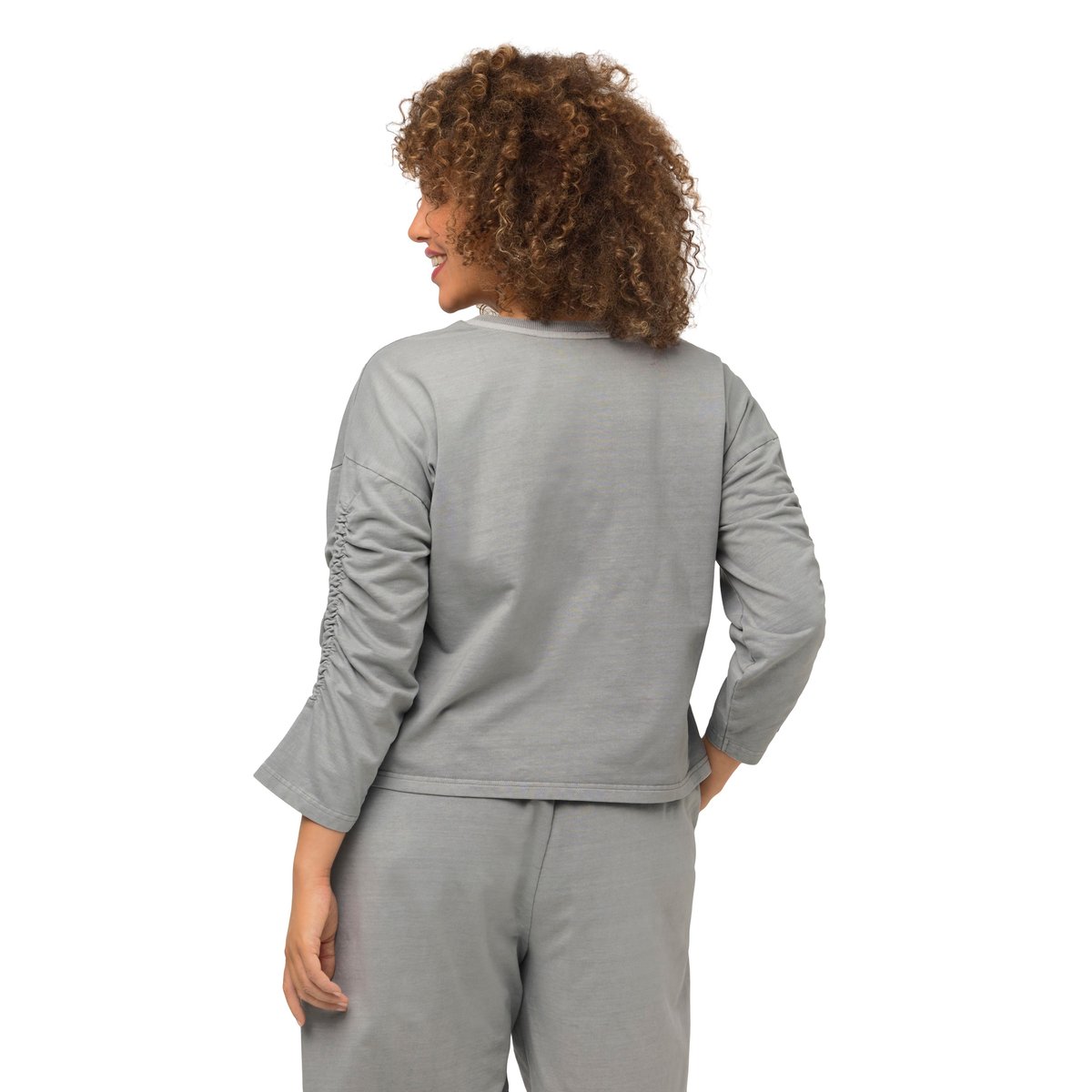 Sweat-shirt court et oversized. Col rond gris clair chiné, ULLA POPKEN