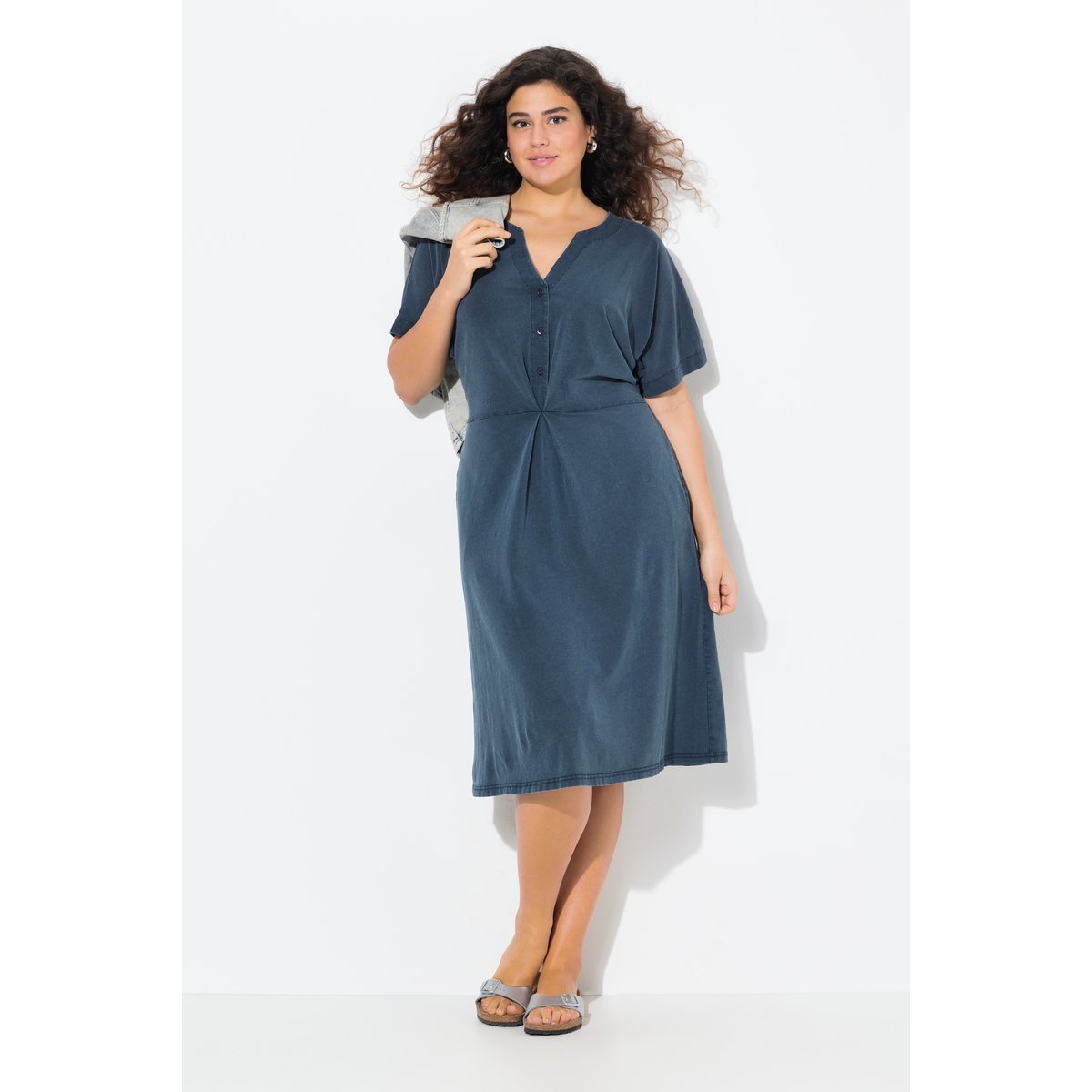 Robe en jersey. Col tunisien et marine, ULLA POPKEN