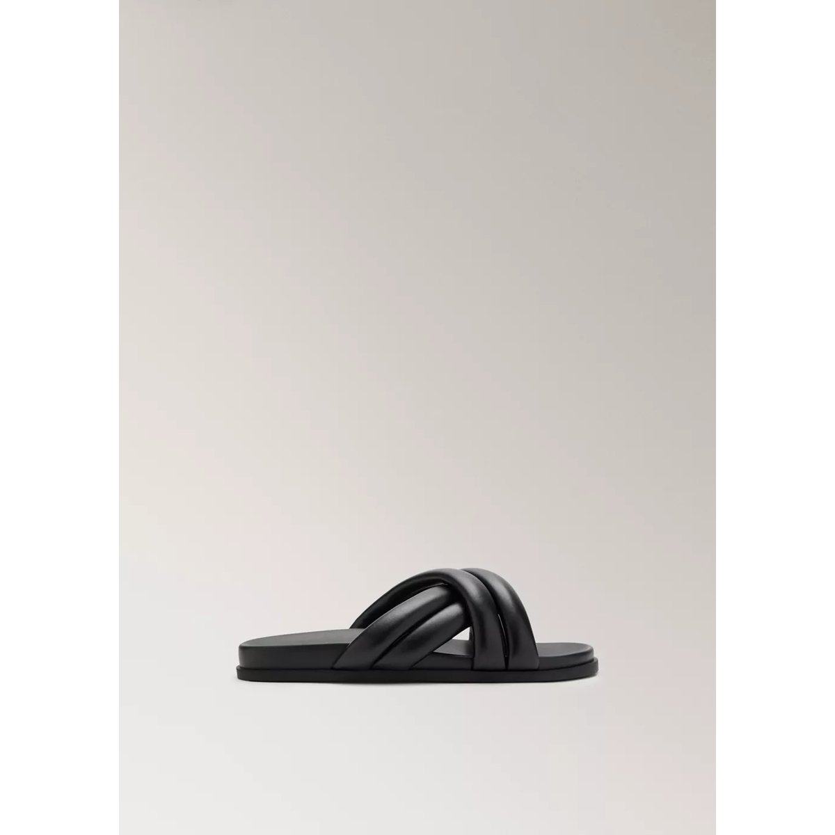 Sandales cuir bandes rembourrées et croisées noir, MANGO