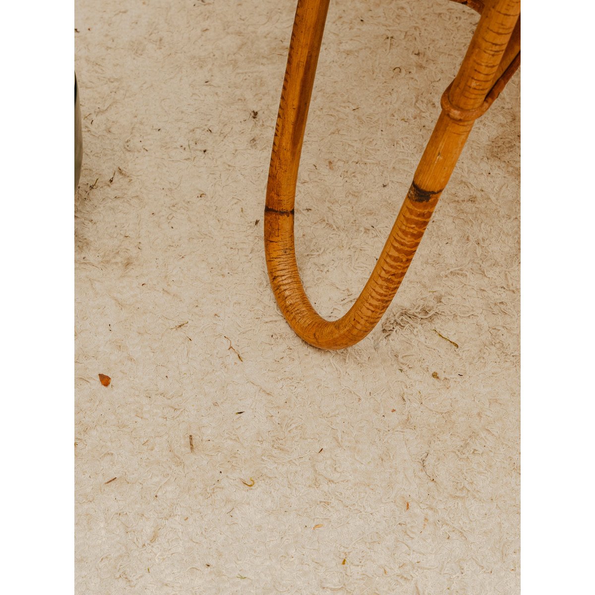 Table d'appoint en rotin Francine N°1694 - Bon état bois clair, DEBONGOUT