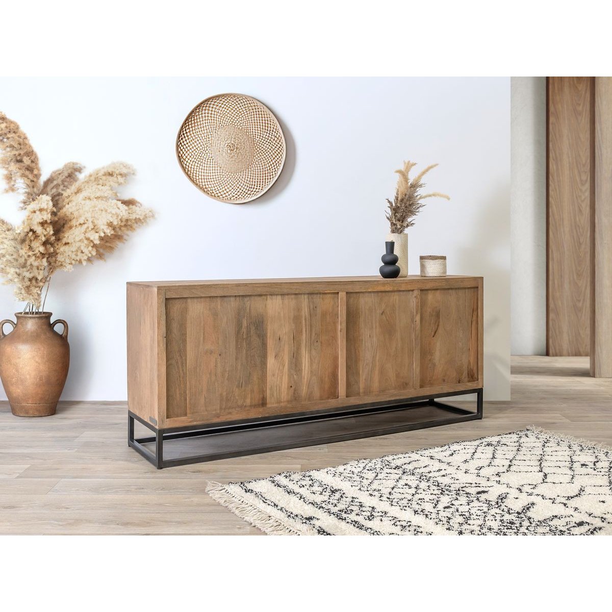 Buffet bas en bois massif 3 portes 190 cm, BERGERAC bois clair, BOBOCHIC