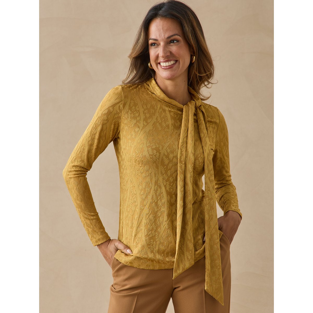 Tee-shirt avec lavallière doré, DAXON