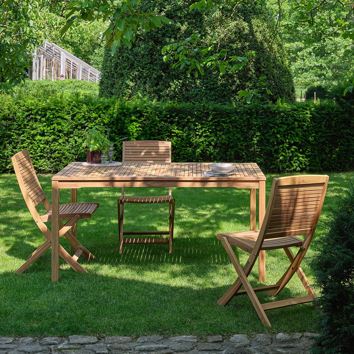 Table de jardin en acacia massif 150 cm MILOS naturel, BERAH GETAH