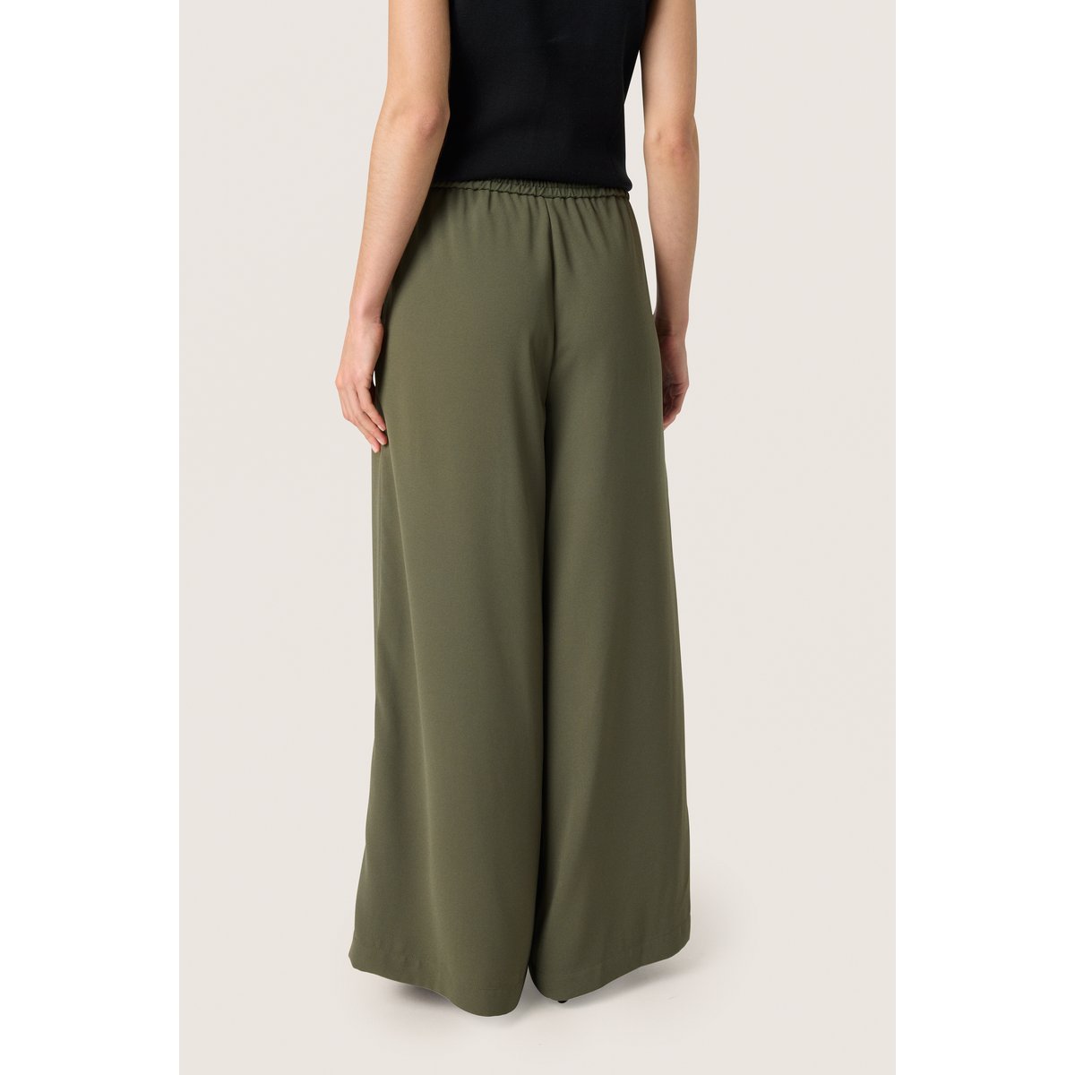 Pantalon Casual vert grape leaf, SOAKED IN LUXURY