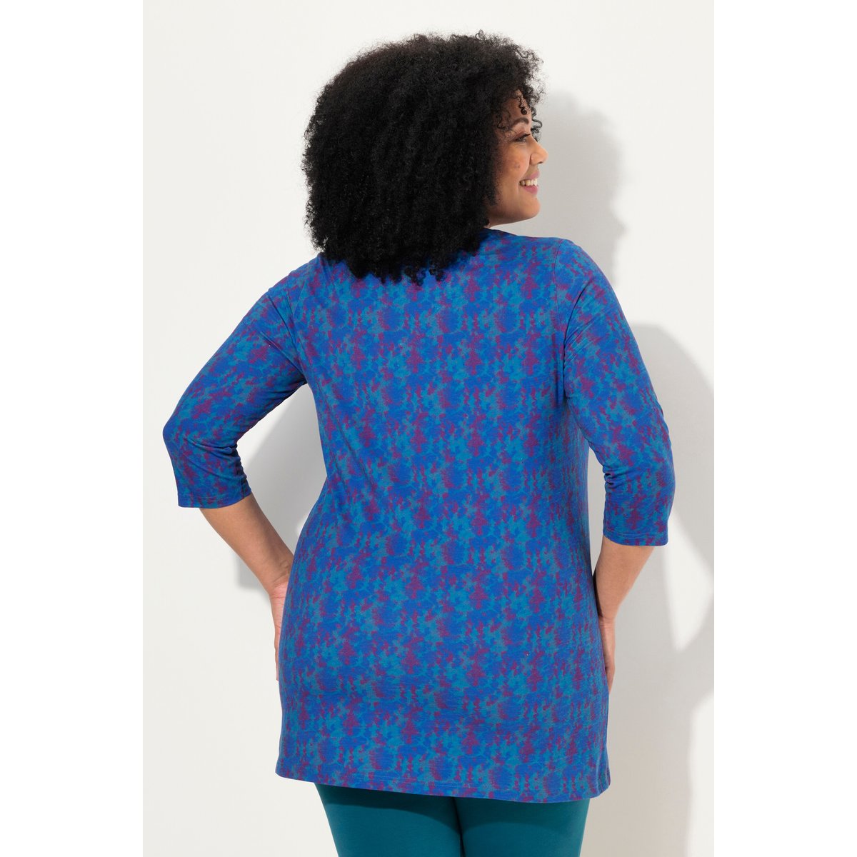 T-shirt long à manches 3/4 et col en V saphir foncé, ULLA POPKEN