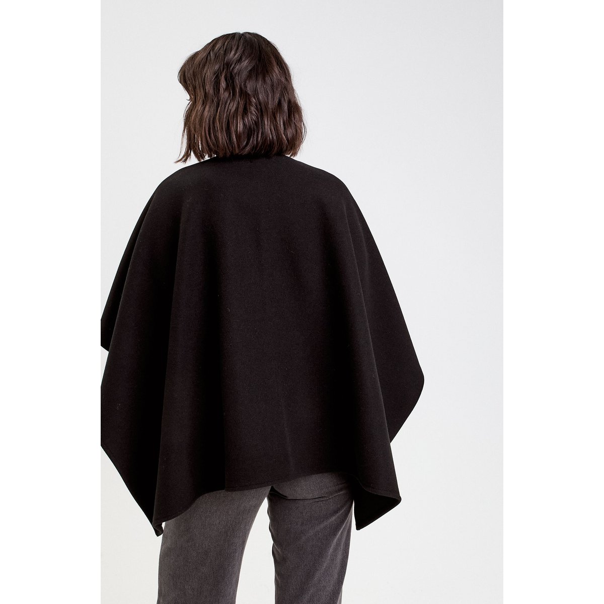 Poncho col V avec passant noir, CACHE CACHE