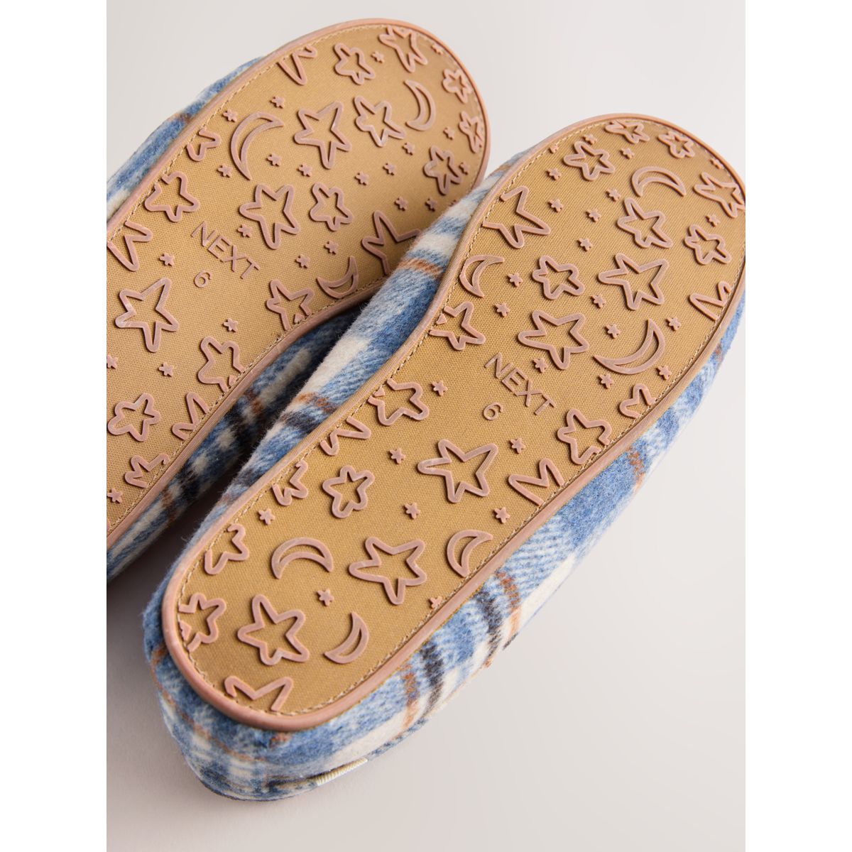 Chaussons brossés style mocassins carreaux bleus, NEXT