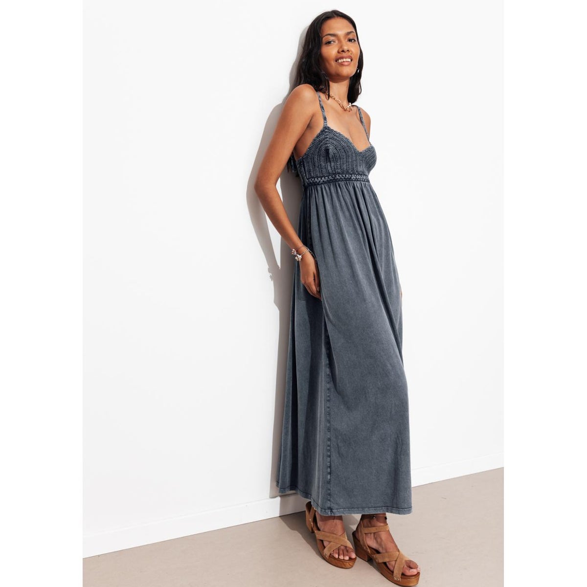 Robe en crochet et jersey marine, PROMOD