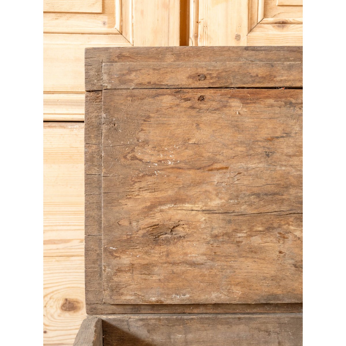 Coffre en bois Lucien N°166 - Bon état bois foncé, DEBONGOUT
