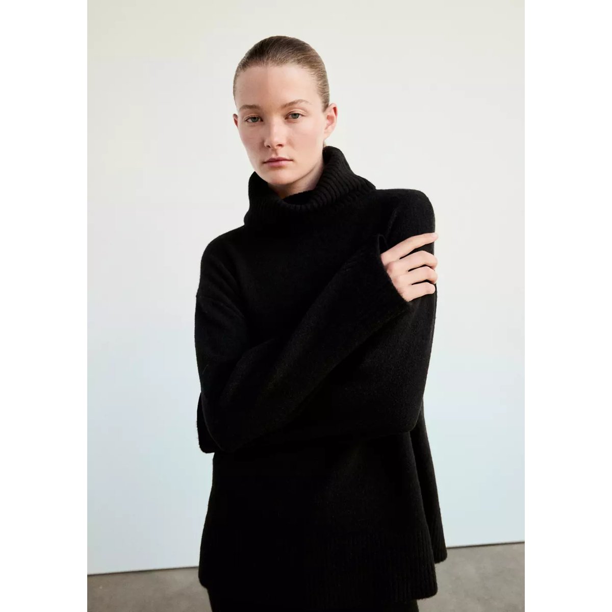 Pull de pyjama en maille col roulé noir, MANGO