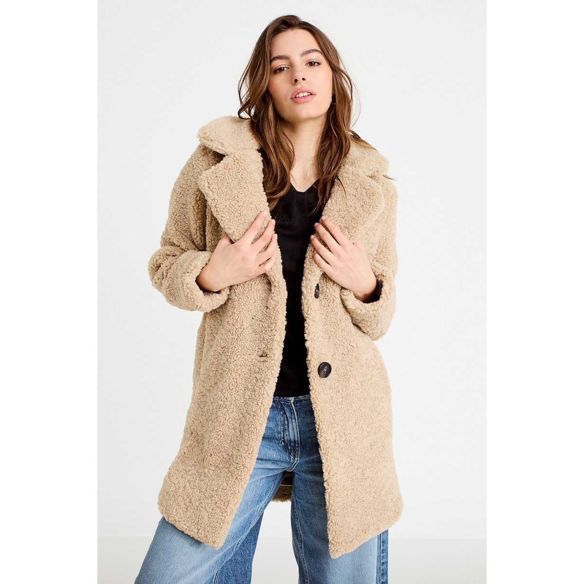 Manteau droit mi-long en bouclette beige, CACHE CACHE