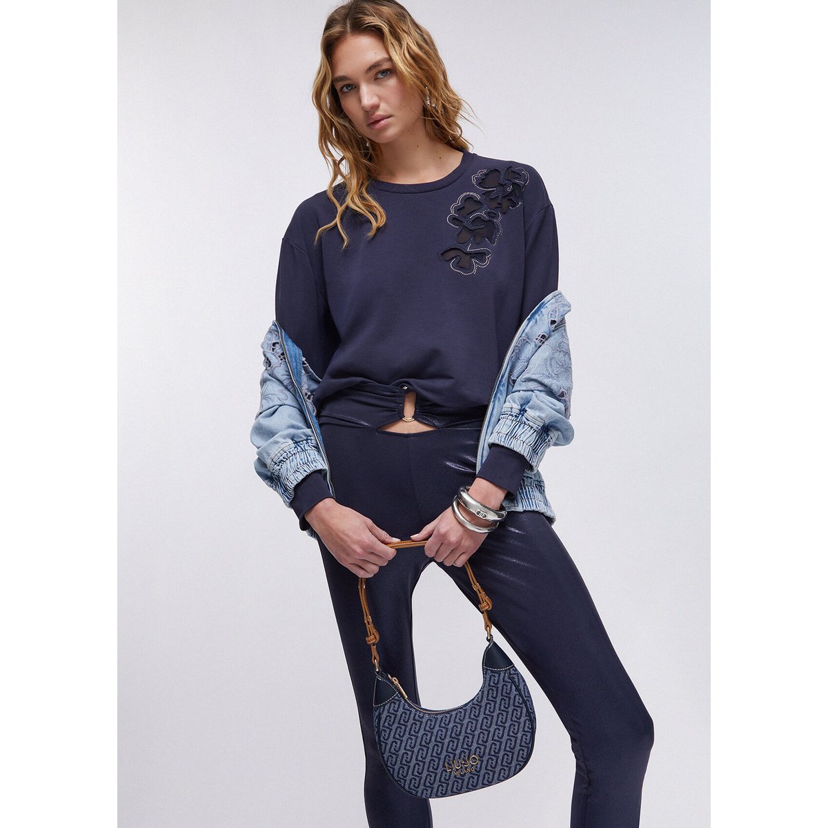 Sweat avec fleurs brodées bleu foncé, LIU JO