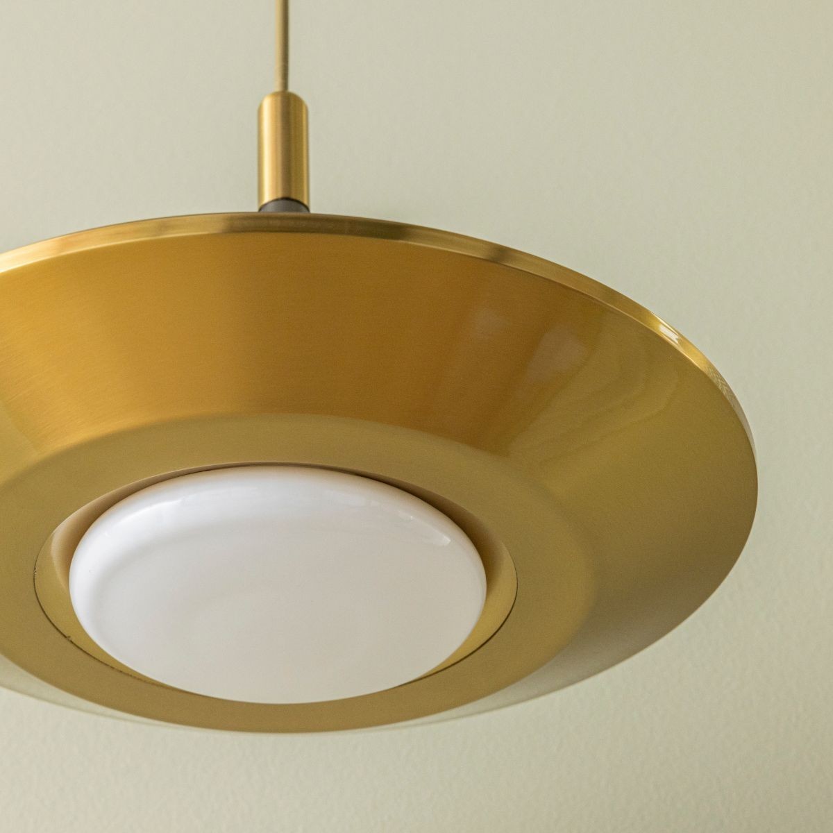 Lustre en métal noir et finition laiton doré H40-200 cm - ORION noir, SIGNATURE