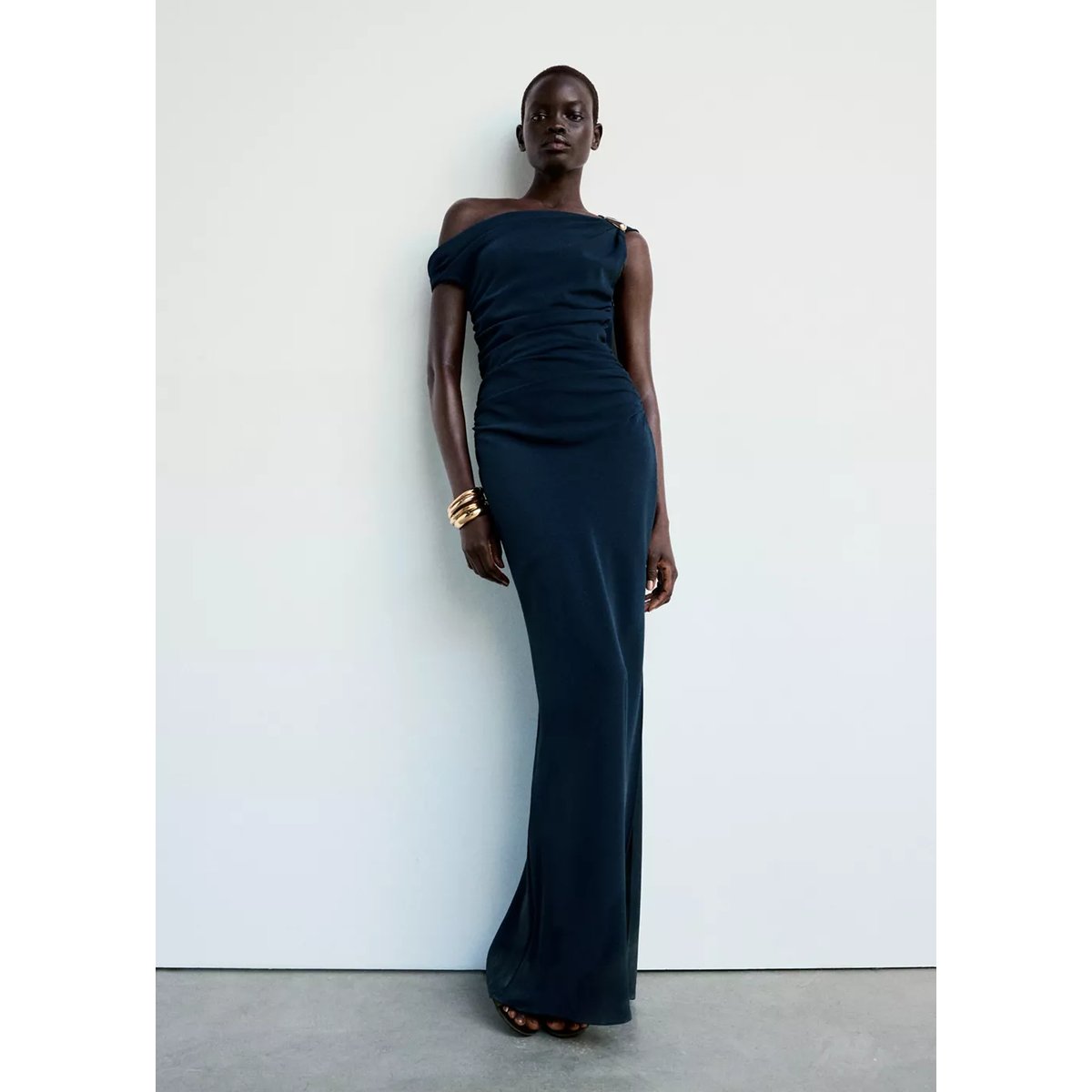 Robe drapée broche bleu marine foncé, MANGO
