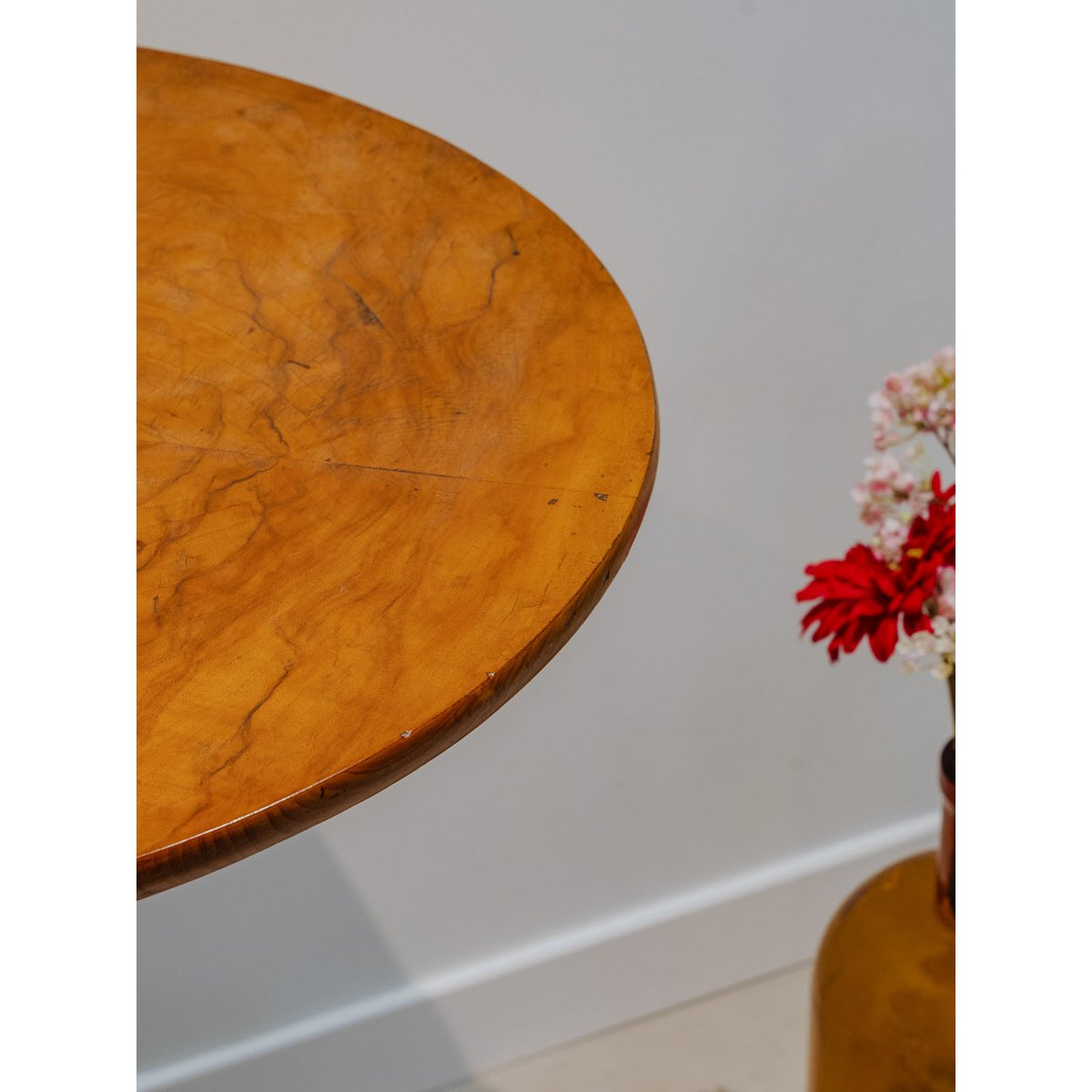 Table d'appoint en bois Francine N°918 - Bon état bois foncé, DEBONGOUT