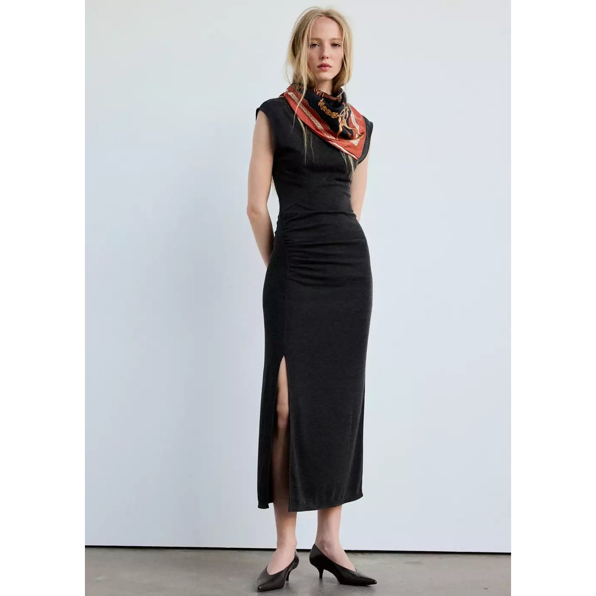 Robe basila gris anthracite, MANGO