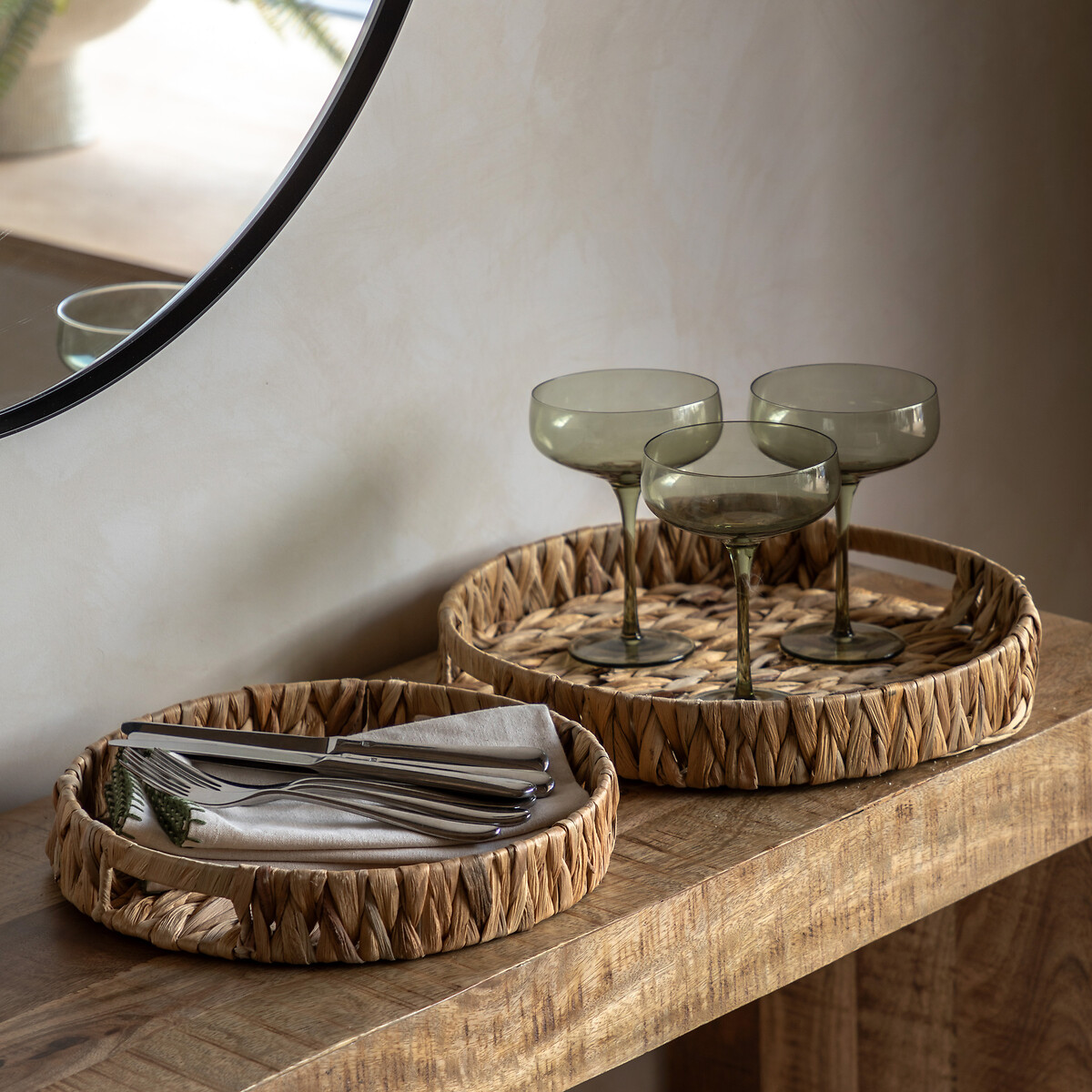 Set of 2 Wye Woven Round Trays in Natural brown , ÉDITÉ