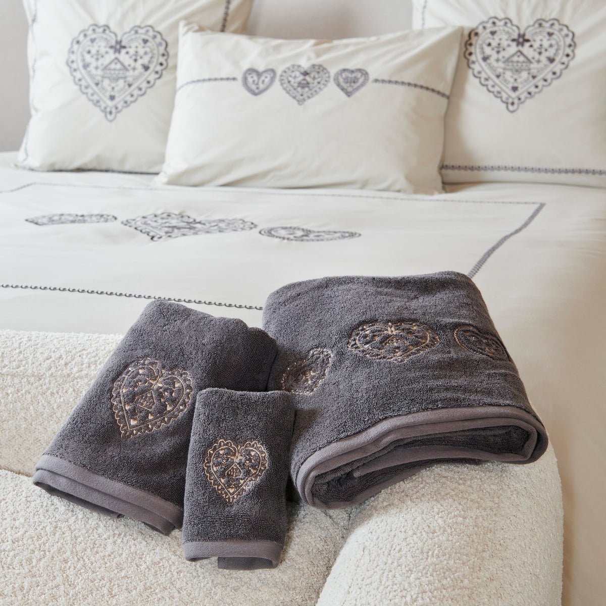 Drap de douche en Coton 600g/m² - NUIT AU CHALET anthracite, TRADITION DES VOSGES