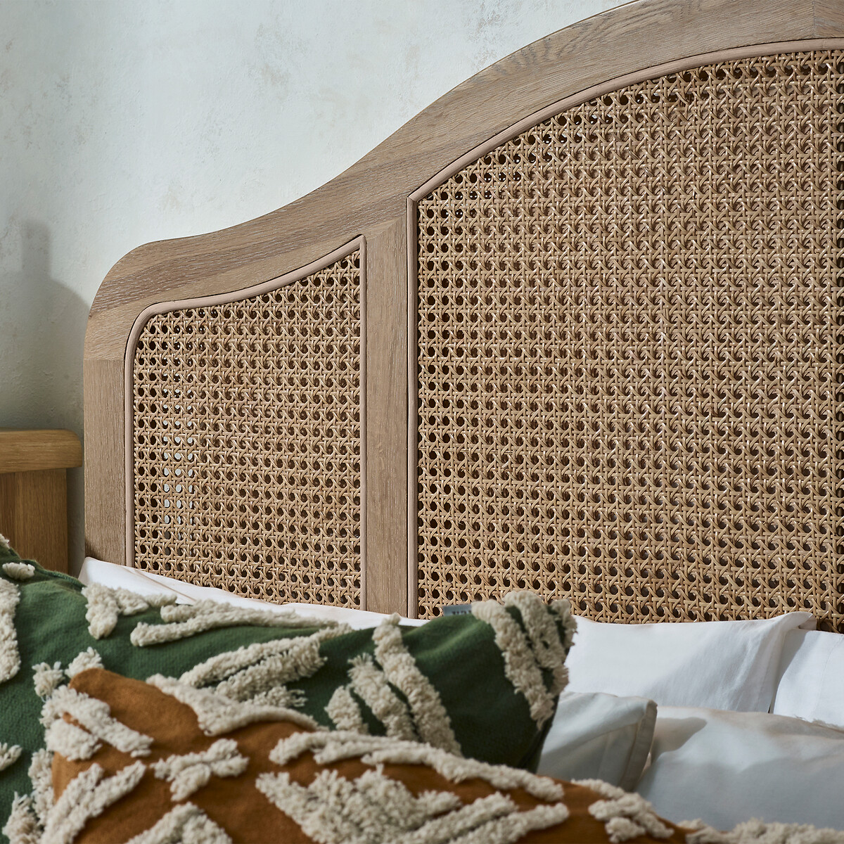 Violette French-Style Rattan Bed light oak, SO'HOME