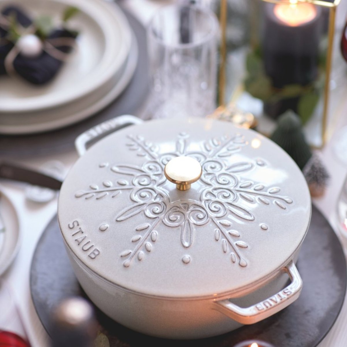 Cocotte en fonte, Rond(e), Sauge sauge, STAUB